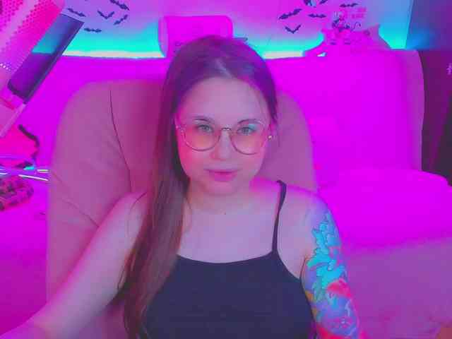 LoliSuccub webcam