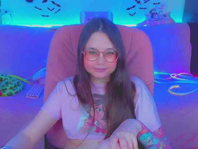 LoliSuccub webcam