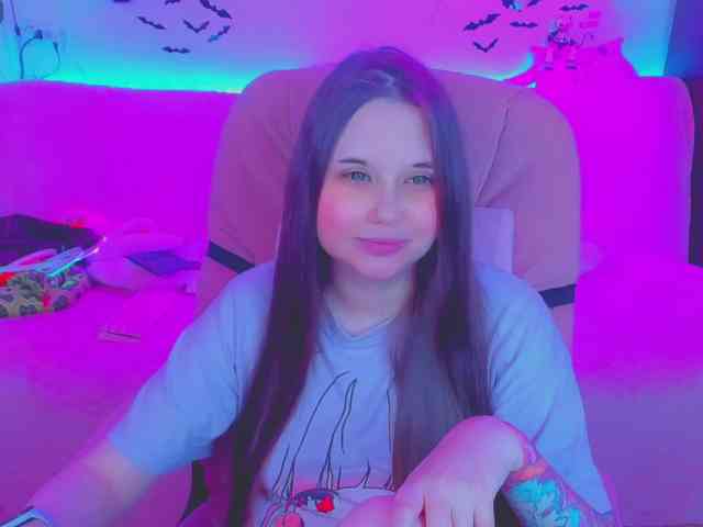 LoliSuccub webcam