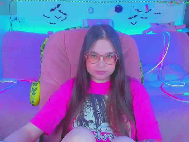 LoliSuccub webcam