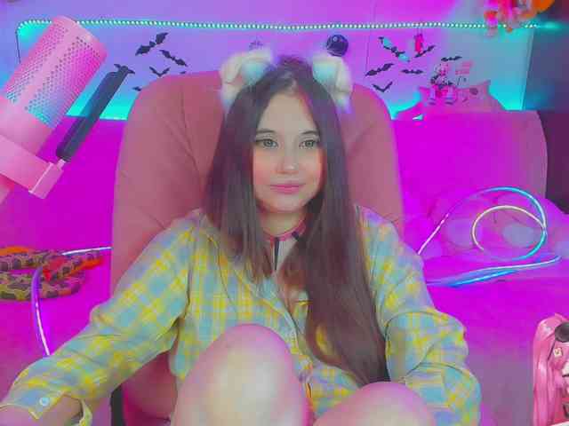 LoliSuccub webcam