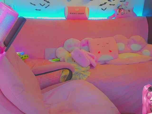 LoliSuccub webcam