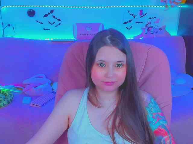 LoliSuccub webcam