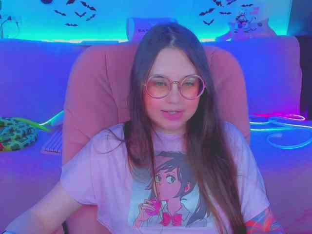 LoliSuccub webcam
