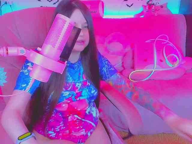 LoliSuccub webcam