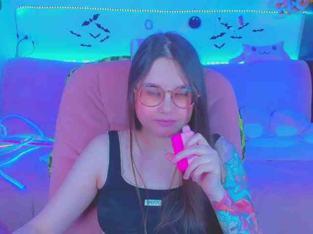 LoliSuccub webcam