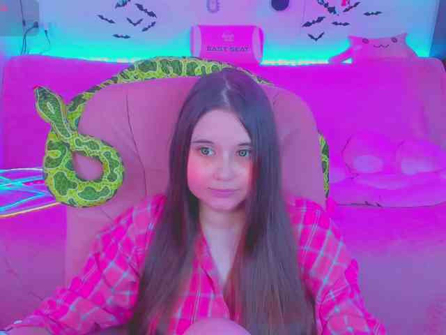 LoliSuccub webcam
