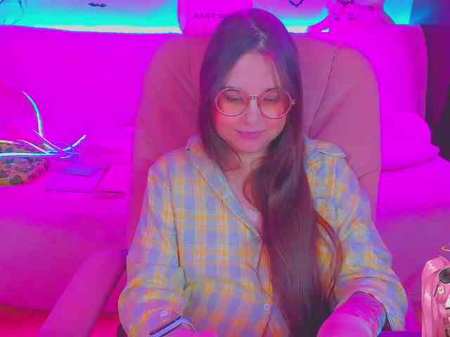 LoliSuccub webcam