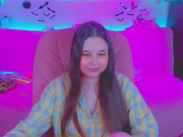 LoliSuccub webcam