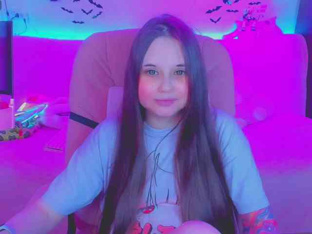 LoliSuccub webcam