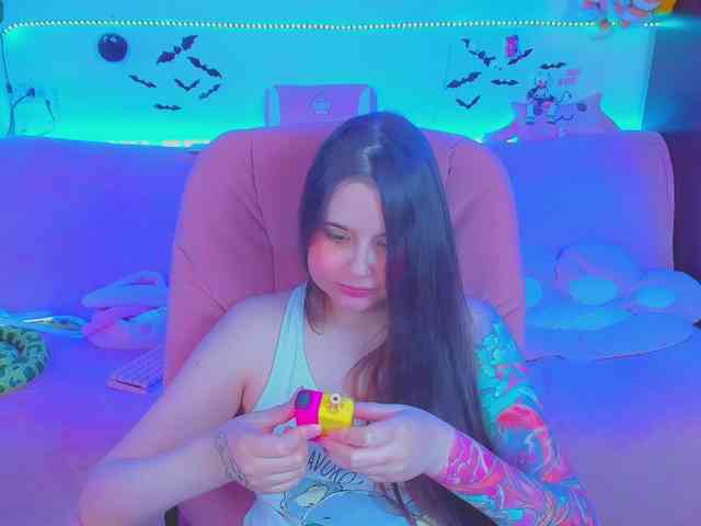 LoliSuccub webcam