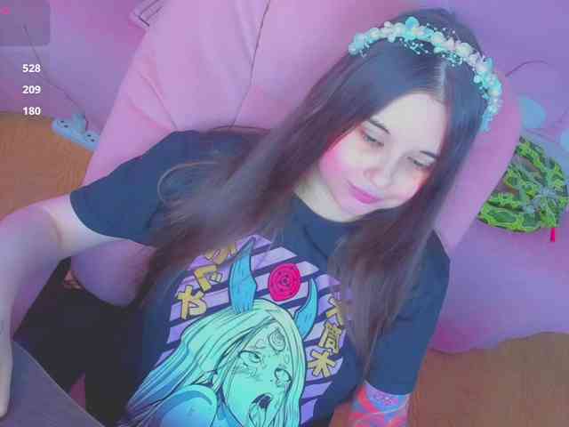 LoliSuccub webcam