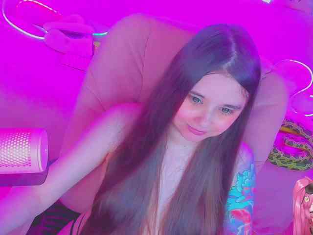 LoliSuccub webcam