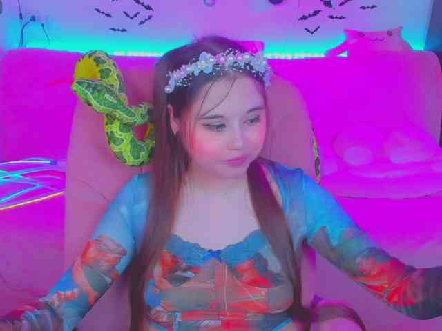 LoliSuccub webcam