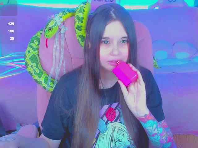 LoliSuccub webcam