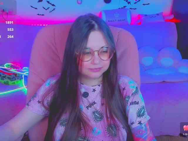 LoliSuccub webcam