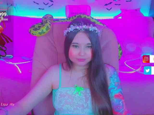 LoliSuccub webcam