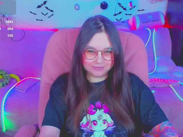 LoliSuccub webcam