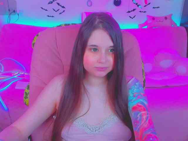 LoliSuccub webcam