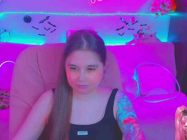 LoliSuccub webcam