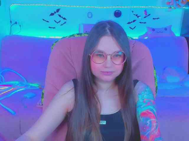 LoliSuccub webcam