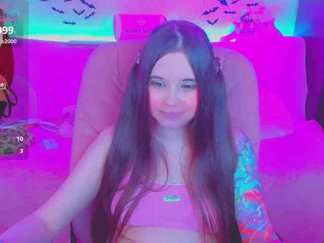 LoliSuccub webcam
