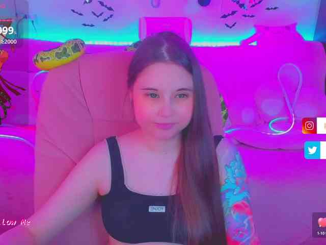LoliSuccub webcam