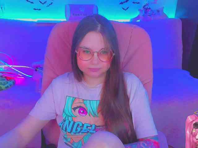 LoliSuccub webcam