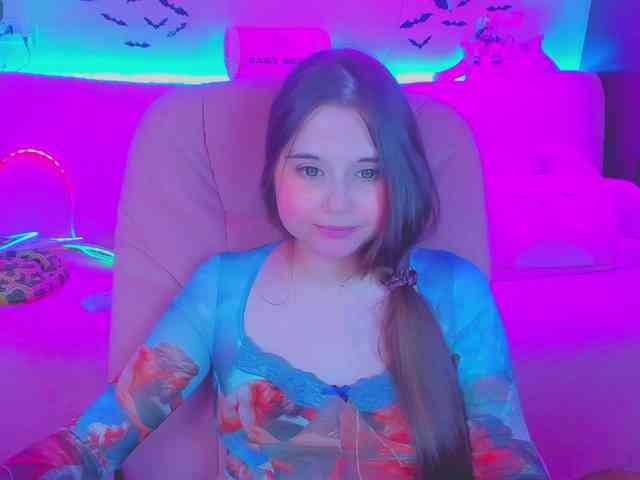 LoliSuccub webcam