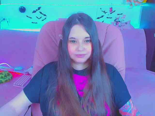 LoliSuccub webcam