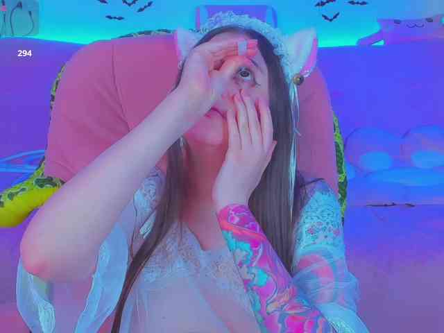 LoliSuccub webcam