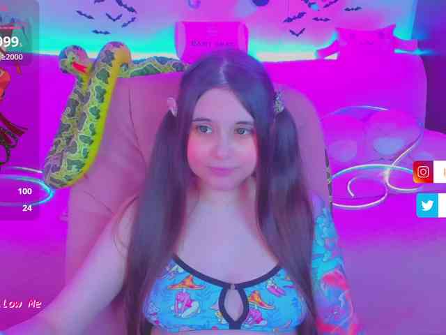 LoliSuccub webcam