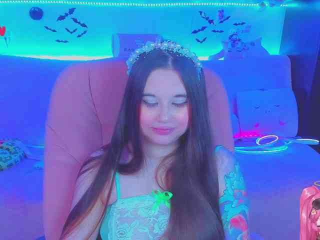 LoliSuccub webcam