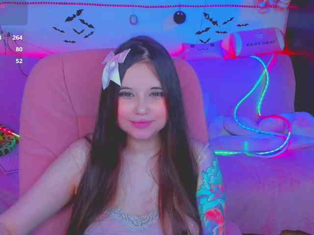 LoliSuccub webcam