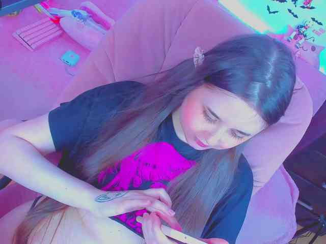 LittleKitsune Live Webcam on BongaCams