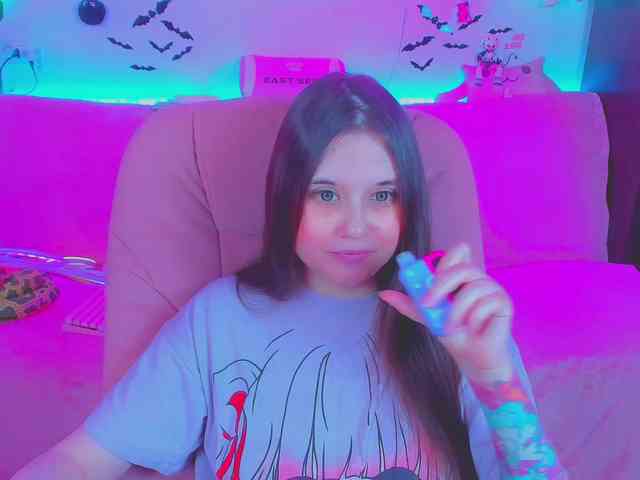 LoliSuccub webcam