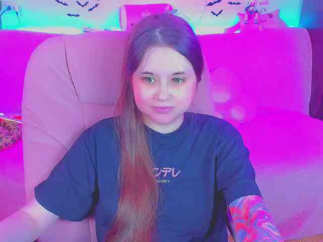 LoliSuccub webcam