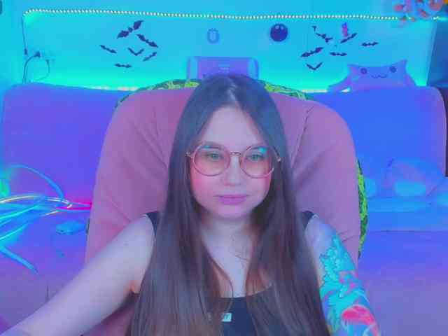 LoliSuccub webcam