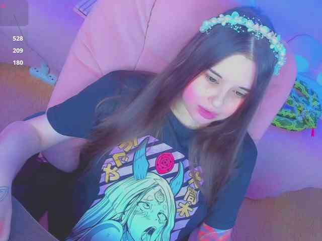 LoliSuccub webcam