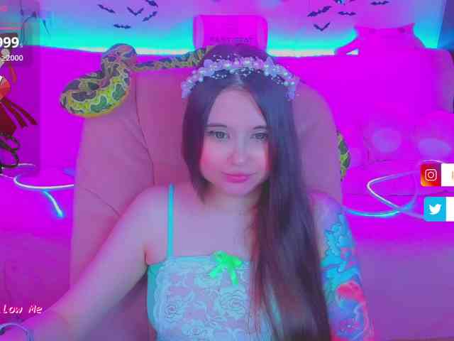 LoliSuccub webcam