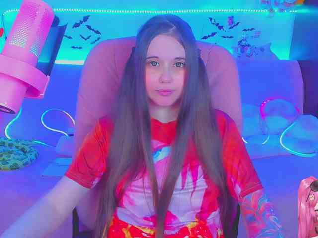 LoliSuccub webcam