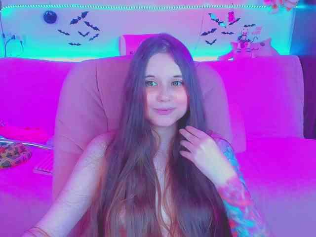 LoliSuccub webcam