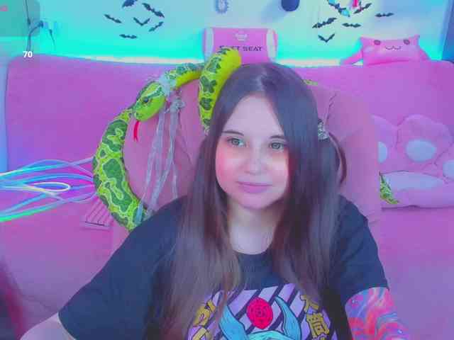LoliSuccub webcam