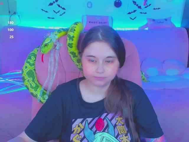 LoliSuccub webcam
