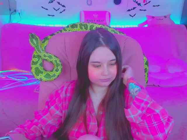 LoliSuccub webcam