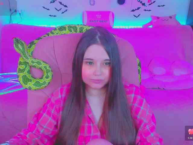 LoliSuccub webcam