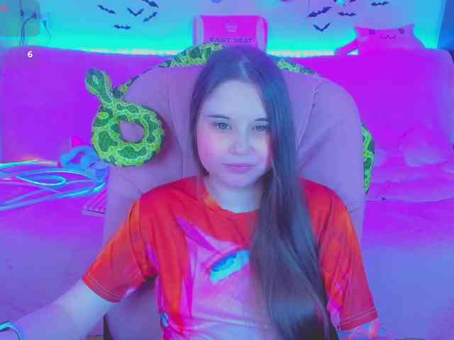 LoliSuccub webcam