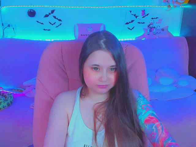 LoliSuccub webcam