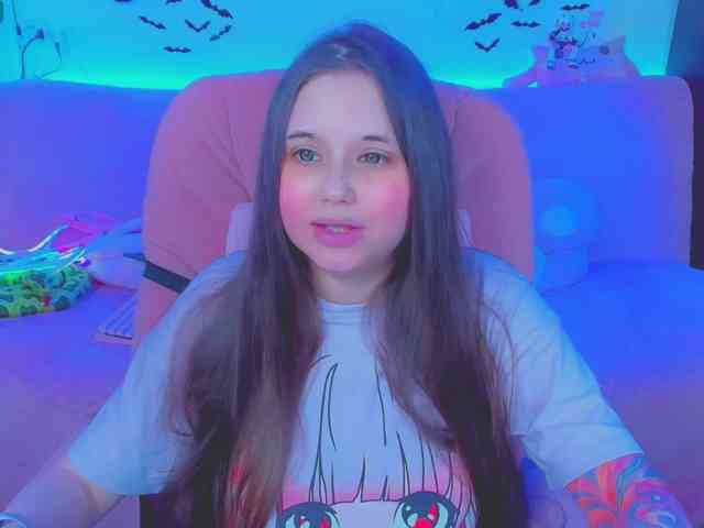 LoliSuccub webcam
