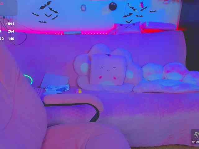 LoliSuccub webcam